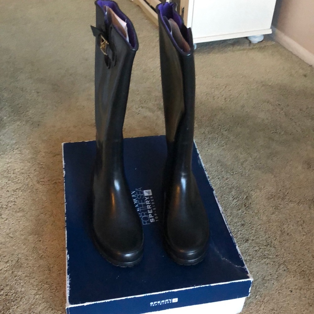 Sperry rain boots